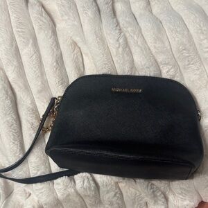 Michael Kors Elegant Black Crossbody Bag